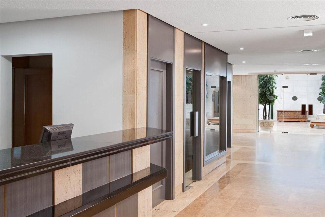 Apartamentos Th Las Rozas Buitenkant foto