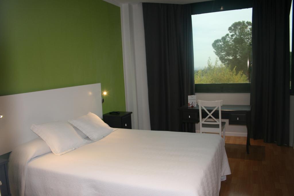 Apartamentos Th Las Rozas Buitenkant foto