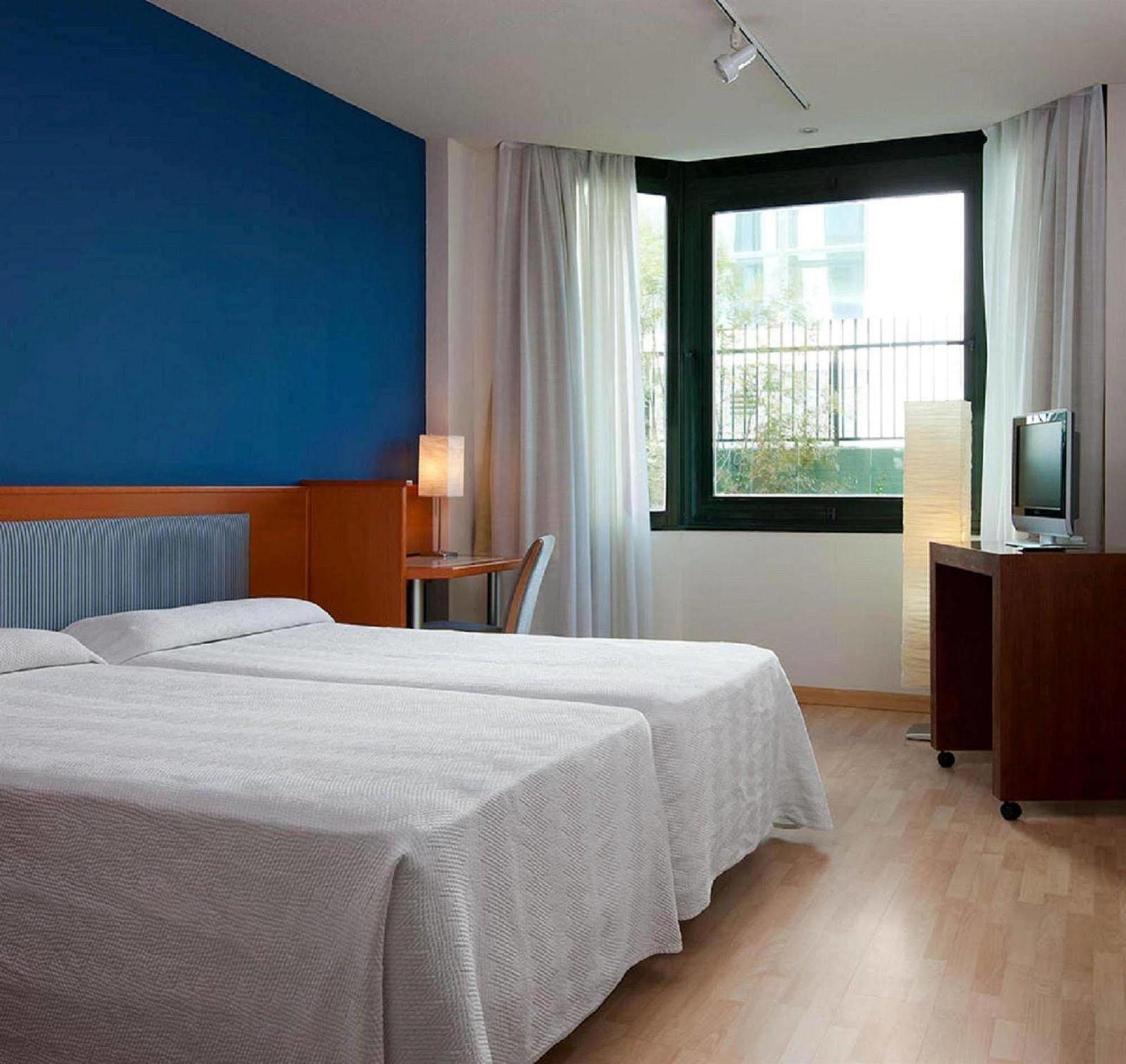 Apartamentos Th Las Rozas Buitenkant foto